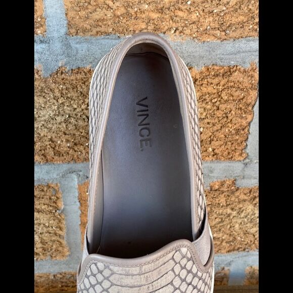 Vince Preston Snake Embossed Slip-On Sneakers 7.5 - Picture 2 of 10